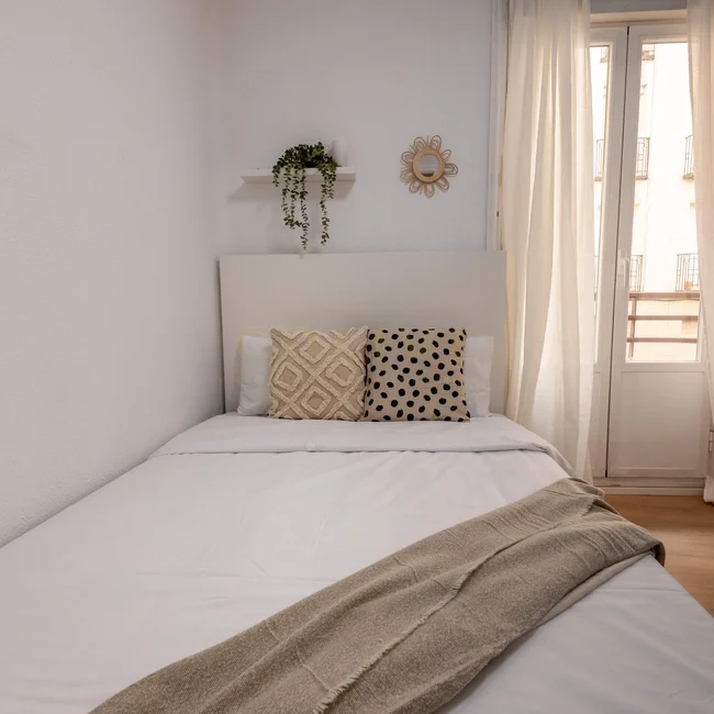 JAM80-1 R2-Moncloa-Aravaca-Juan Alvarez Mendizabal-9658